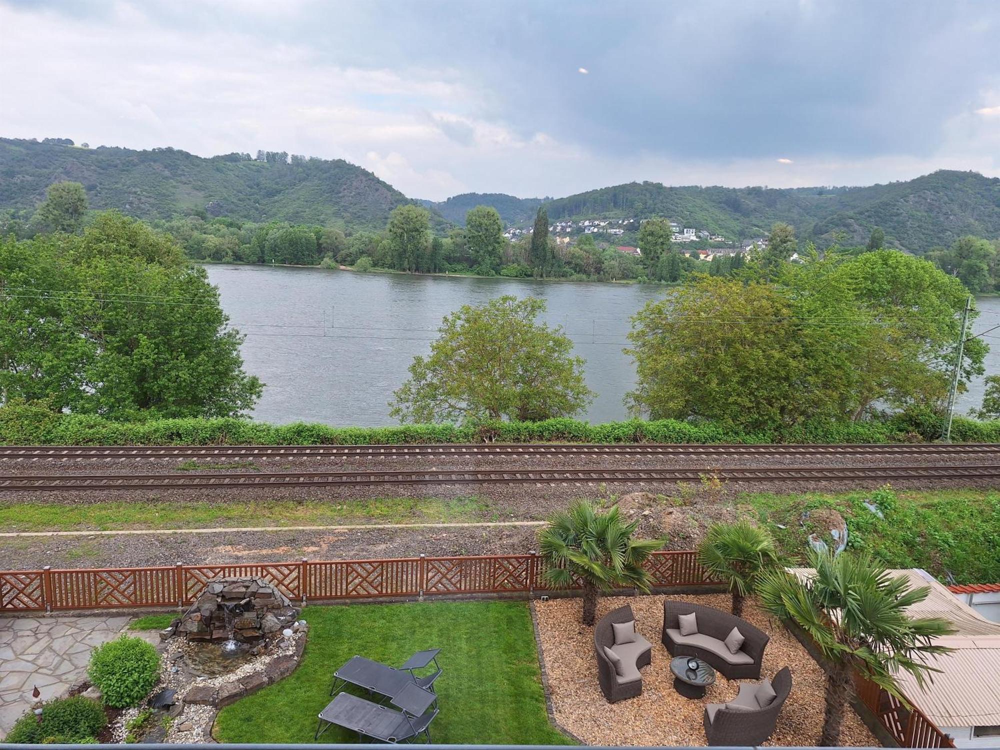 Ferienwohnung Rhens Am Rhein Exteriör bild
